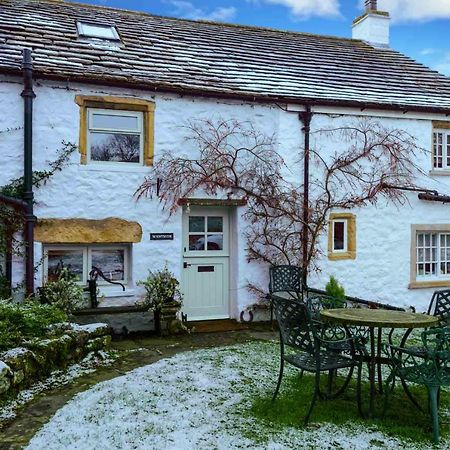Westside Cottage, Newby, Clapham, Yorkshire Dales National Park, Famous Three Peaks, Near The Lake District, Pets Are Welcome Newby  Екстер'єр фото