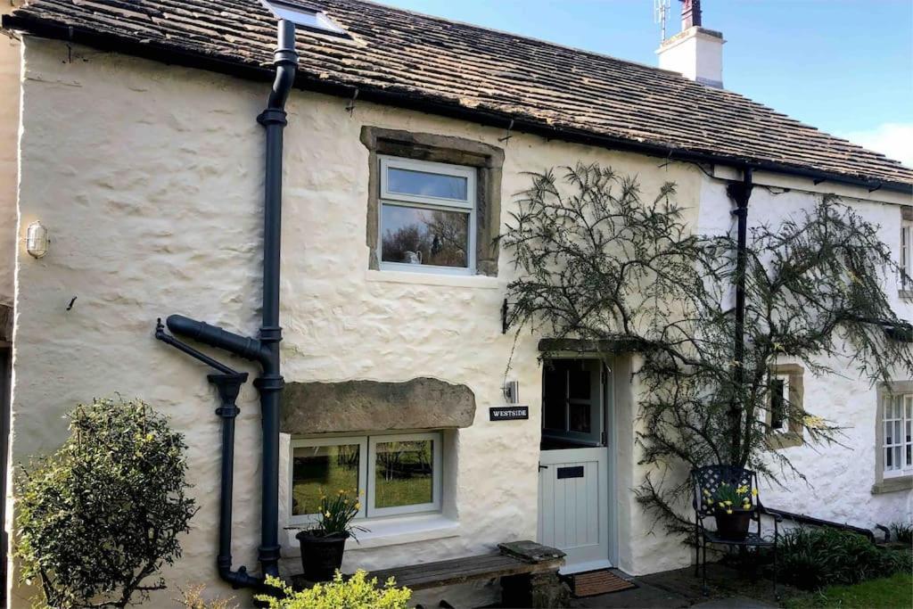 Westside Cottage, Newby, Clapham, Yorkshire Dales National Park, Famous Three Peaks, Near The Lake District, Pets Are Welcome Newby  Екстер'єр фото